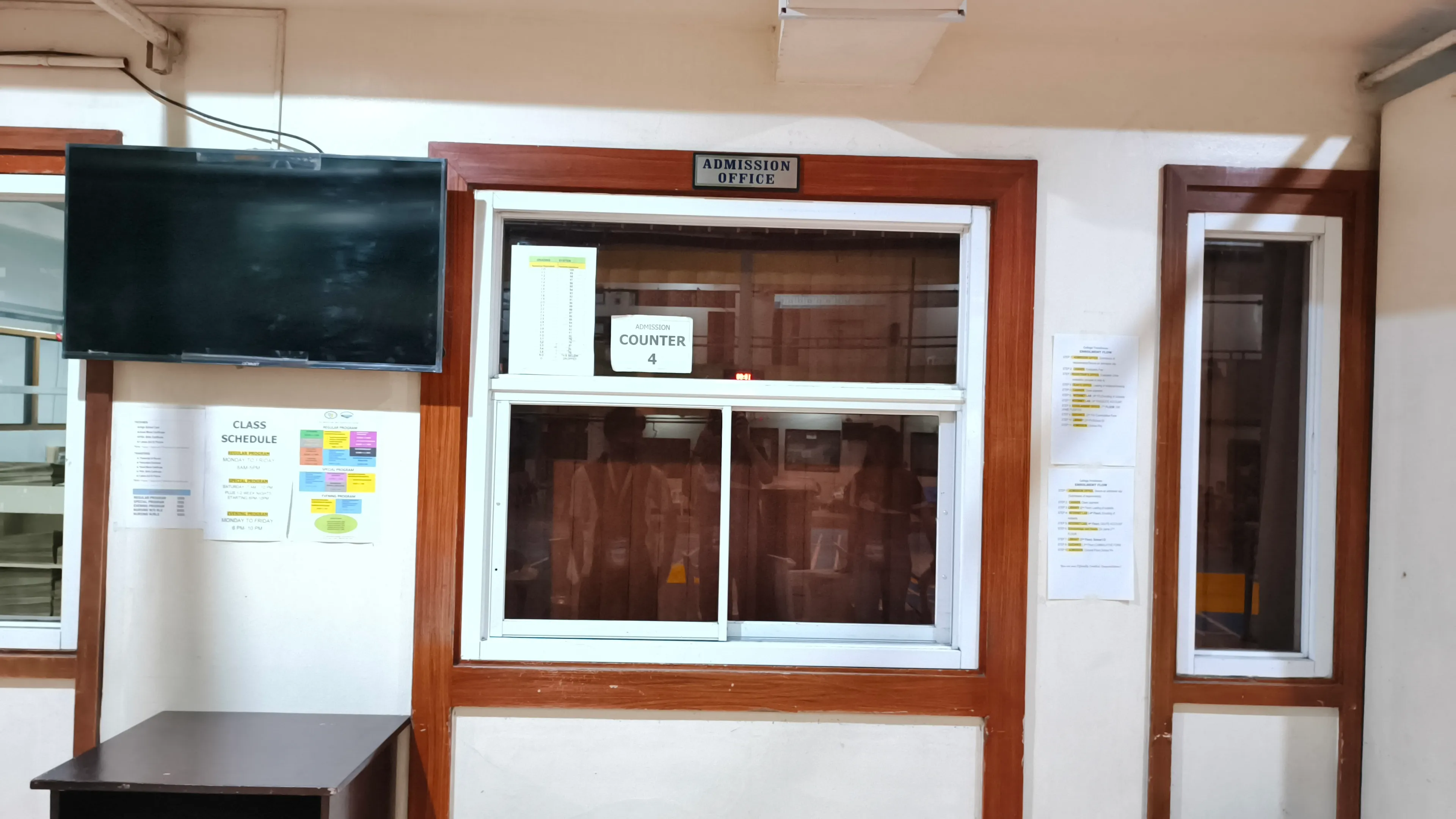 Admission Office - Photo 4